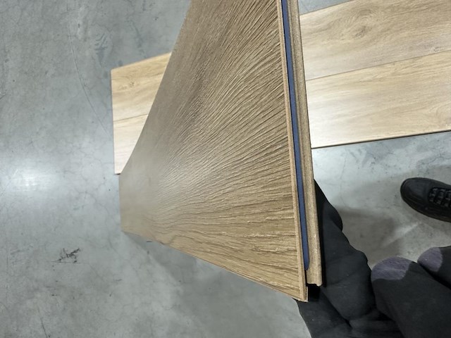 37,72 m² laminaatvloer 8mm - afbeelding 3 van  3