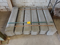 37x betonnen boordsteen - afbeelding 2 van  4