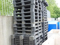 37x kunstof pallet - afbeelding 1 van  2