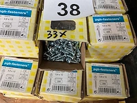 38 doosjes schroeven - afbeelding 2 van  3