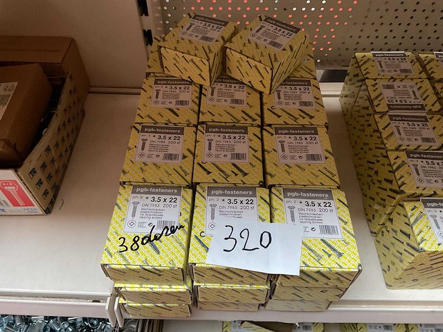 38 dozen schroeven - afbeelding 1 van  4