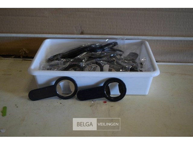 ±38 flessenopeners - afbeelding 1 van  2