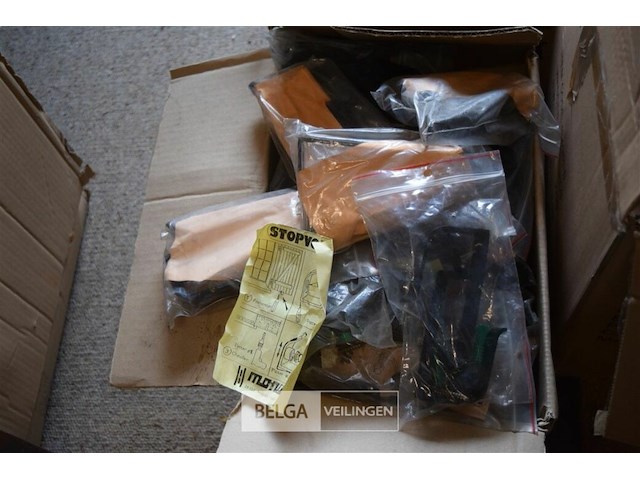 38 stop - afbeelding 1 van  4