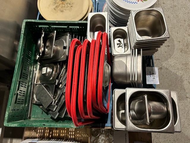 38 voedingscontainers - afbeelding 1 van  2