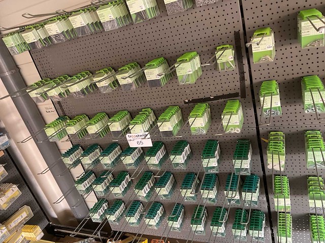 380 blisters nagels en houtschroeven - afbeelding 2 van  10