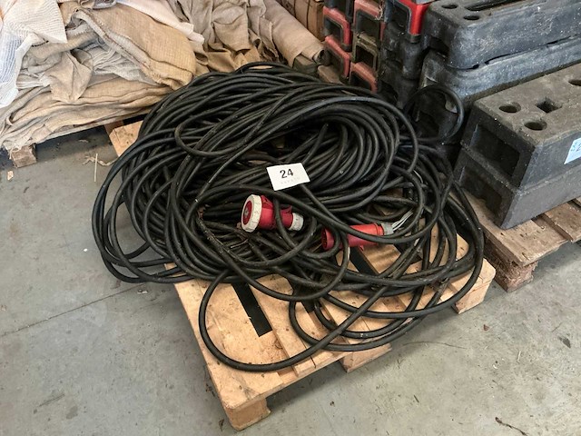 380v kabel - afbeelding 1 van  4