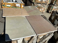 38,75 m2 natuurstenen tegels - afbeelding 1 van  4