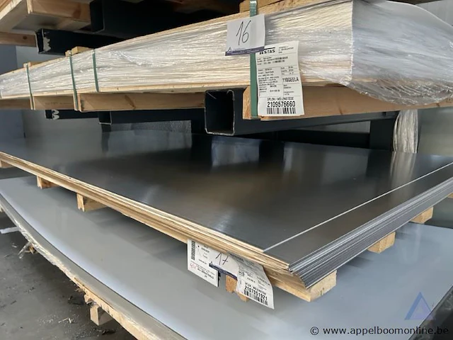 39 aluminium platen, afmetingen 3000 x 1500 x 2 mm. - afbeelding 1 van  3