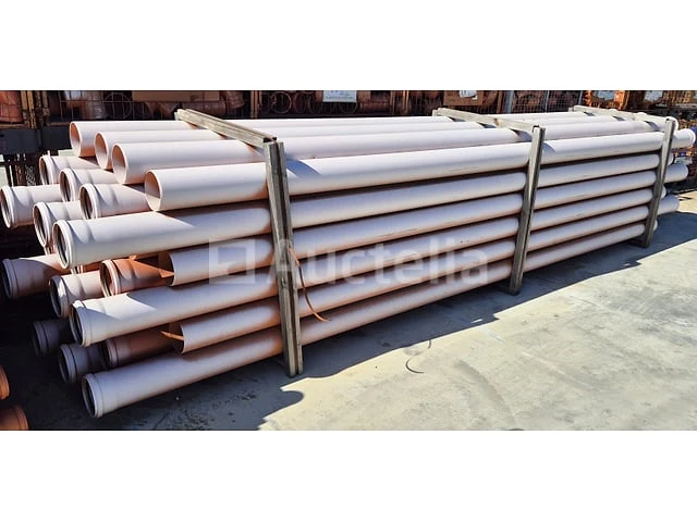 39 baksteenrode pvc-buizen met sleeves - afbeelding 1 van  2