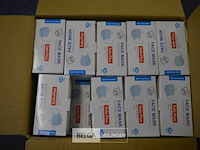 39 doosjes mondmaskers - afbeelding 2 van  2