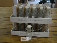 ±39 kleine flesjes h=±8cm - afbeelding 1 van  2