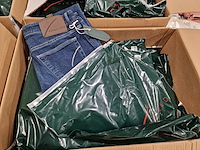 39-tal high quality jeansbroeken handpicked - afbeelding 3 van  5