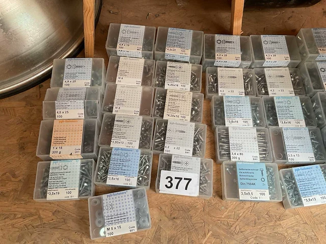 39 x doosjes zelfborende schroeven; nagels; vleugelmoeren; houtdraadbouten - afbeelding 2 van  7
