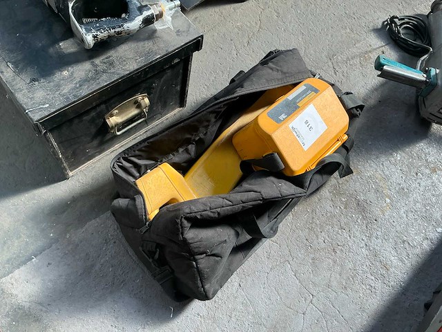 3m dynatel 2210e kabelzoeker - afbeelding 8 van  8