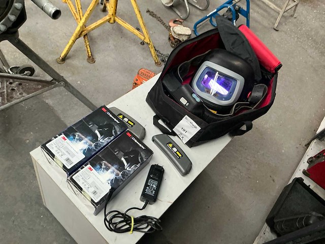 3m speedglas adflo accu lashelm met adamhalingssysteem (2x) - afbeelding 1 van  9