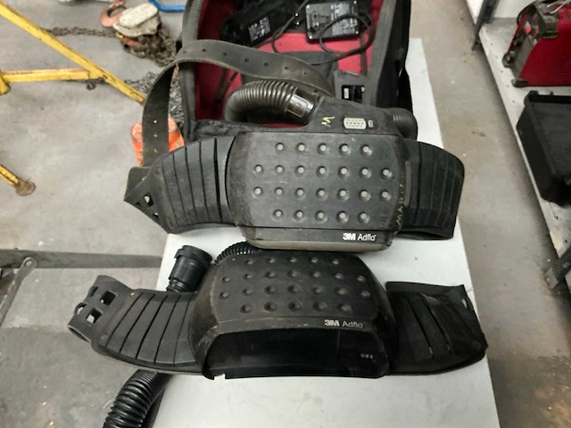 3m speedglas adflo accu lashelm met adamhalingssysteem (2x) - afbeelding 6 van  9