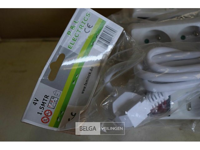 3x 4-voudig stekkerblok + schakelaar 1,5m snoer - afbeelding 2 van  3