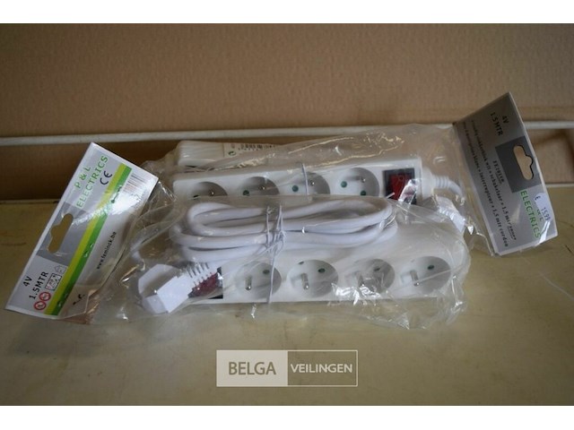 3x 4-voudig stekkerblok + schakelaar 1,5m snoer - afbeelding 1 van  2