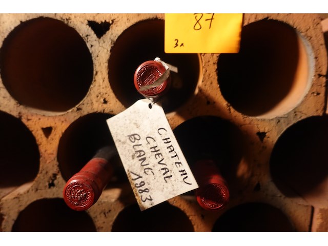 3x 75cl chateau cheval blanc 1983 - afbeelding 4 van  4