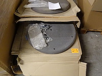 3x betonnen parasolvoet - afbeelding 1 van  3