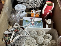 3x bhouten bak gevuld met kerstdeco - afbeelding 2 van  4