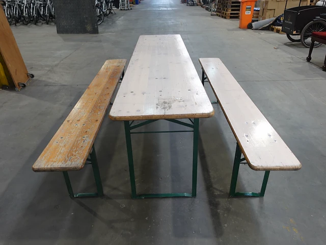 3x biertafel + 22x bank - afbeelding 1 van  4