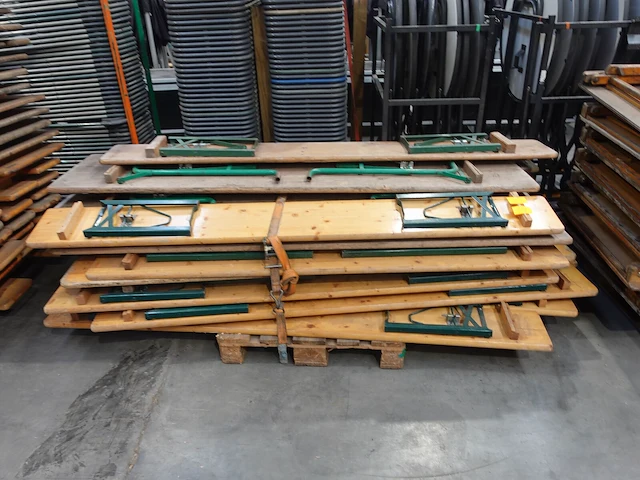 3x biertafel + 22x bank - afbeelding 4 van  4