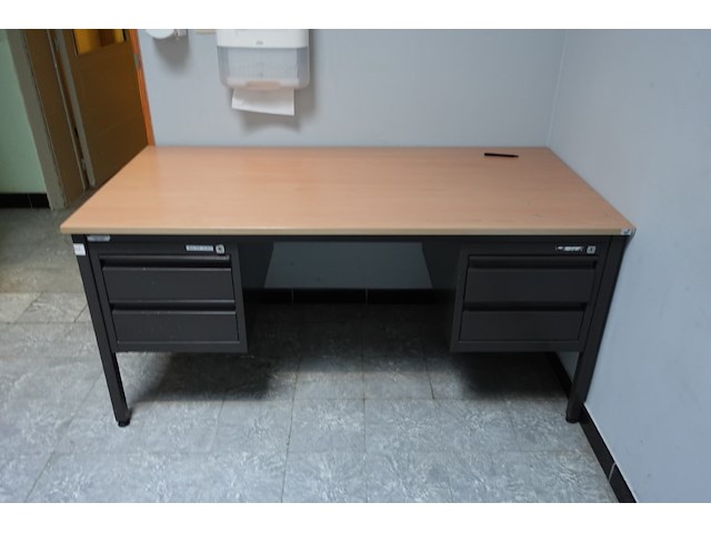 3x bureau - afbeelding 4 van  8