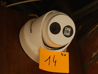 3x camera hikvision