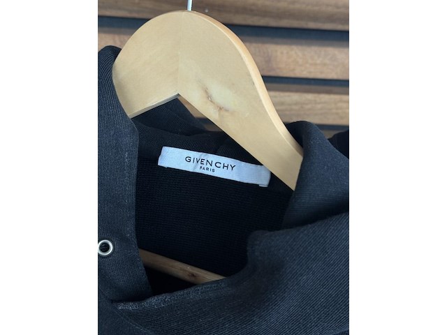 3x designer stuks o.a. givenchy - afbeelding 2 van  7