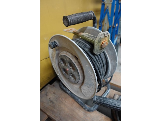 3x divers - afbeelding 4 van  5