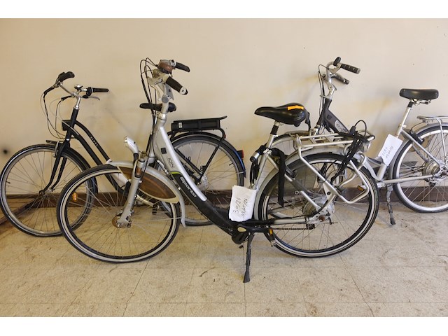 3x diverse elektrische fietsen - afbeelding 5 van  12