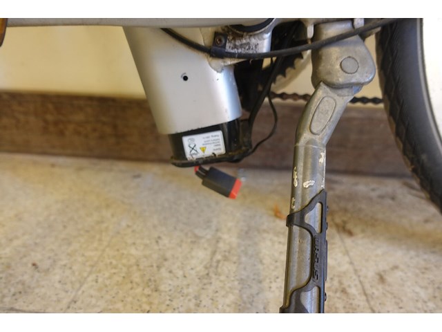 3x diverse elektrische fietsen - afbeelding 11 van  12