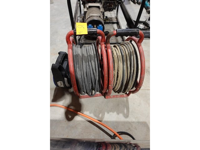 3x diverse elektrische haspels - afbeelding 2 van  4