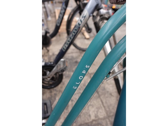 3x diverse fietsen - afbeelding 2 van  10