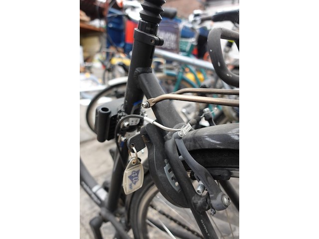 3x diverse fietsen - afbeelding 8 van  10