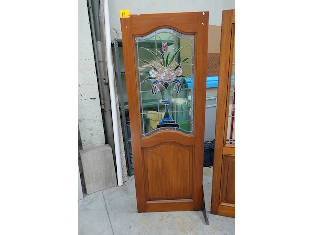 3x diverse houten deuren met glasramen - afbeelding 2 van  4