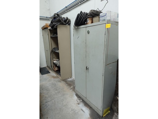 3x diverse kast - afbeelding 1 van  9