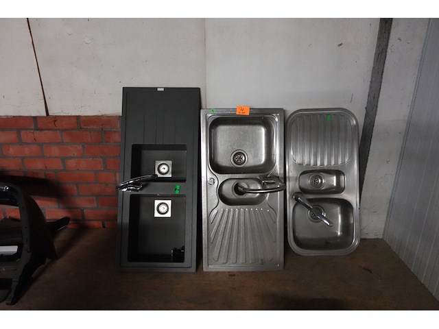 3x diverse spoelbak met kraan - afbeelding 1 van  2
