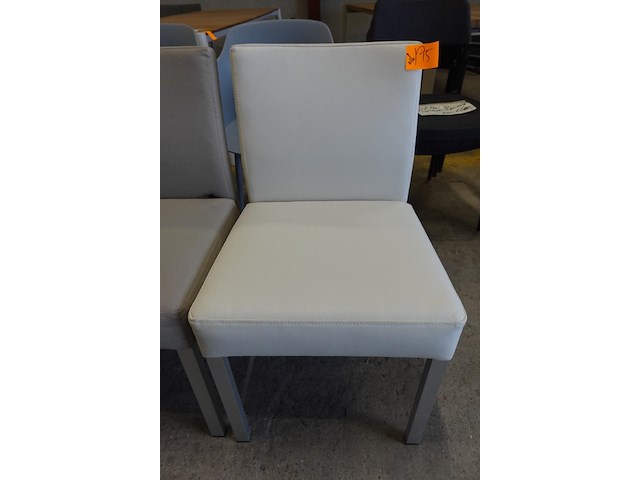 3x diverse stoel - afbeelding 2 van  8