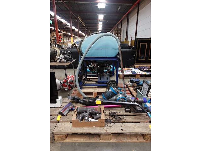 3x diverse stofzuiger - afbeelding 1 van  9