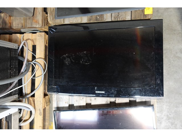 3x diverse tv samsung - afbeelding 3 van  4