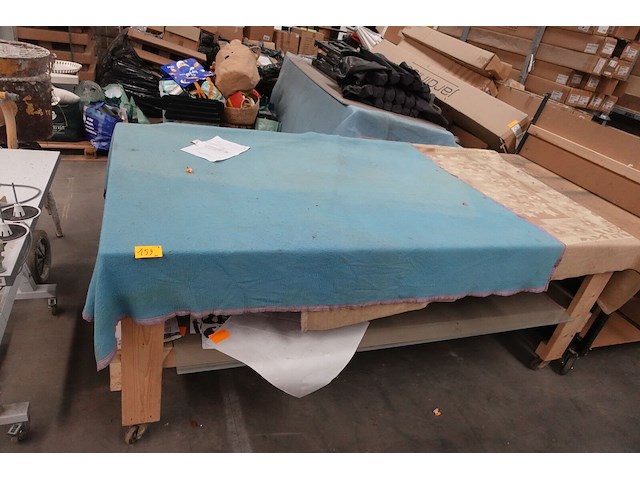 3x diverse verrijdbare werktafel + houder - afbeelding 2 van  5