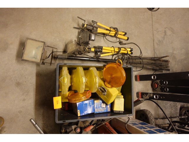3x diverse werkverlichting - afbeelding 1 van  5