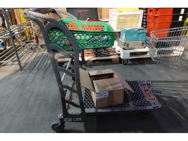 3x diverse winkelkarren - afbeelding 4 van  5