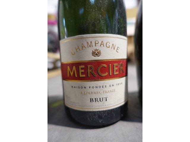 3x doos diverse wijnen/champagnes - afbeelding 11 van  18