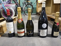 3x doos diverse wijnen/champagnes - afbeelding 15 van  18