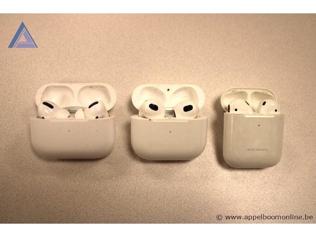 3x draadloze oortjes, apple, bestaande uit: airpods pro, airpods (3e generatie), airpods (2e generatie), werking niet gekend - afbeelding 1 van  1