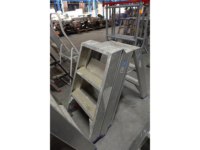 3x dubbelzijdige alu ladder solide - afbeelding 4 van  4