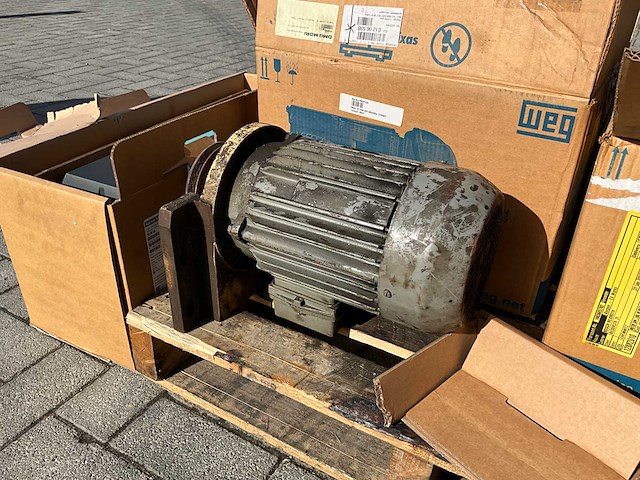 3x elektromotor + siemens drive - afbeelding 4 van  7